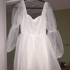 Missguided White Organza Puff Sleeve Dress